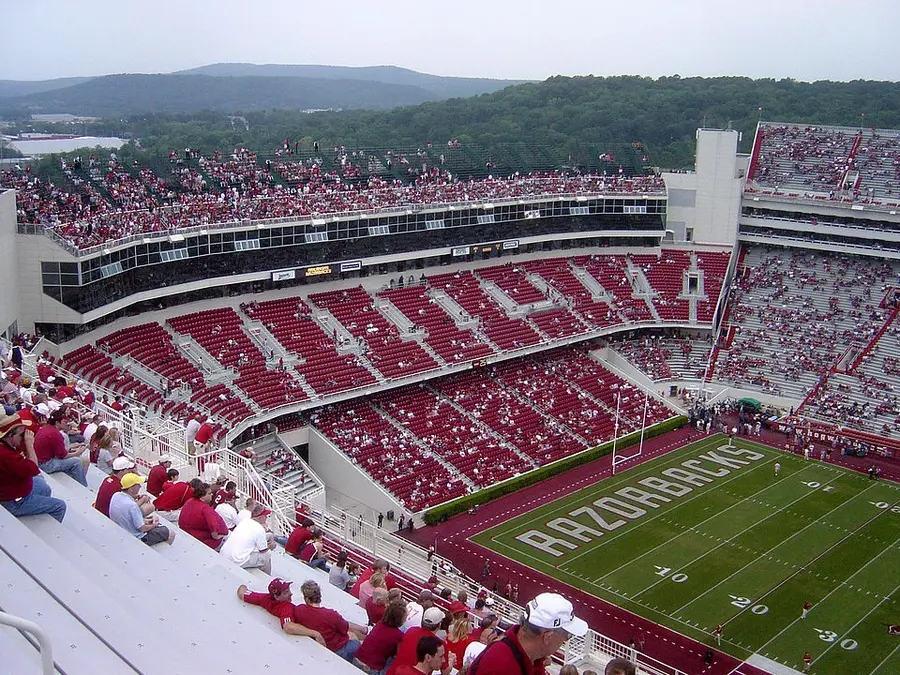 donald w. reynolds razorback stadium